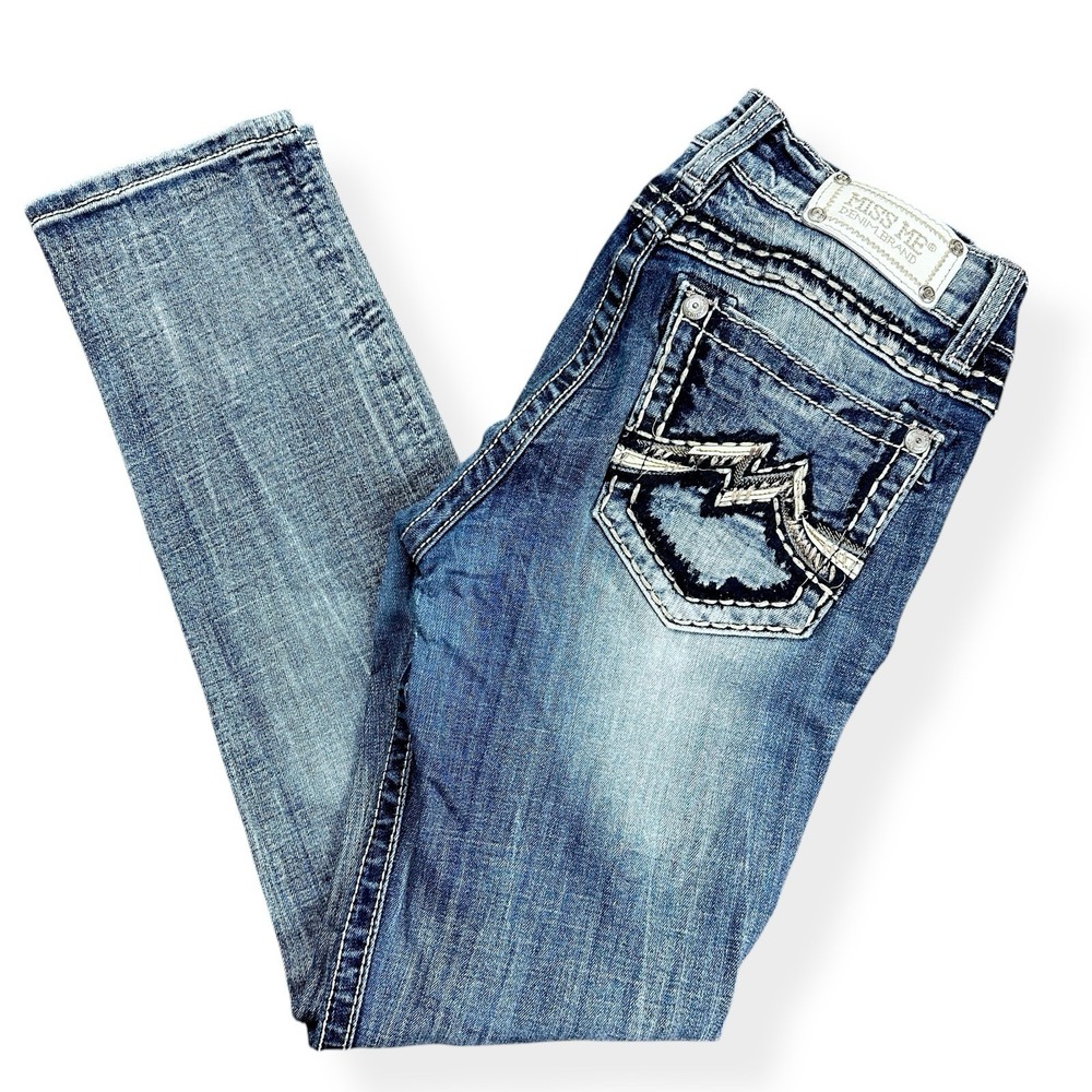 Miss Me Women's Ankle Cropped Jeans Distressed Embroidered Size 29 Blue Denim - Picture 15 of 15